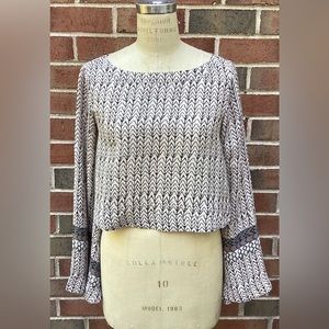 Free People bell sleeve cropped blouse size xs